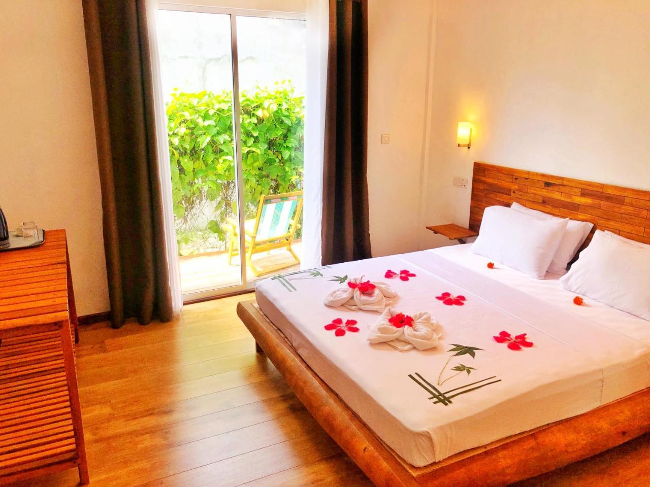 Wow Retreat Hotel Felidhoo Buitenkant foto